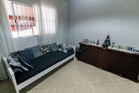 Casa à venda com 100m², 3 quartos e 4 vagas Casa à venda com 100m², 3 quartos e 4 vagasSala 1