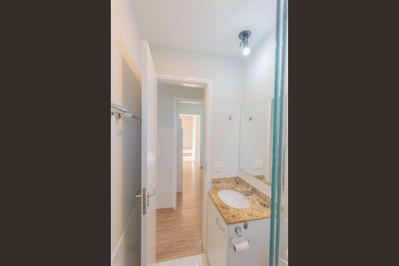 Apartamento à venda com 97m², 3 quartos e 2 vagas Apartamento à venda com 97m², 3 quartos e 2 vagasBanheiro da Suíte