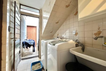 Casa à venda com 145m², 3 quartos e 1 vaga Casa à venda com 145m², 3 quartos e 1 vagaÁrea de Serviço