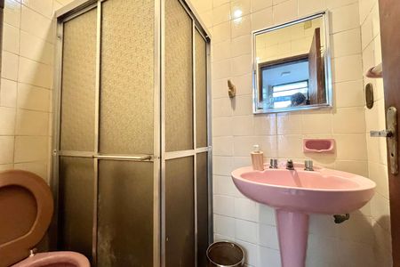 Casa à venda com 145m², 3 quartos e 1 vaga Casa à venda com 145m², 3 quartos e 1 vagaBanheiro de serviço