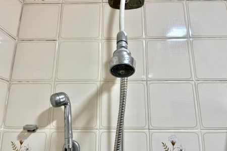 Casa à venda com 145m², 3 quartos e 1 vaga Casa à venda com 145m², 3 quartos e 1 vagaBanheiro Corredor