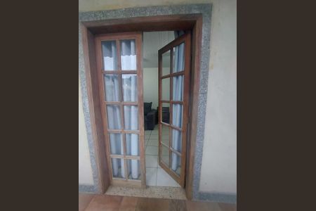 Casa para alugar com 130m², 2 quartos e sem vagaVaranda