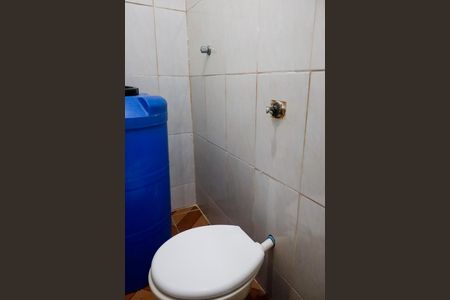 Casa à venda com 40m², 4 quartos e sem vaga Casa à venda com 40m², 4 quartos e sem vagaLavabo