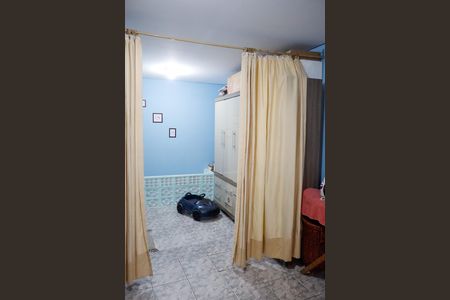 Casa à venda com 40m², 4 quartos e sem vaga Casa à venda com 40m², 4 quartos e sem vagaQuarto 2