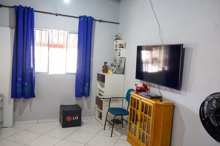 Casa à venda com 40m², 4 quartos e sem vaga Casa à venda com 40m², 4 quartos e sem vagaQuarto 4