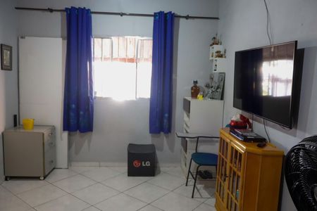 Casa à venda com 40m², 4 quartos e sem vaga Casa à venda com 40m², 4 quartos e sem vagaQuarto 4