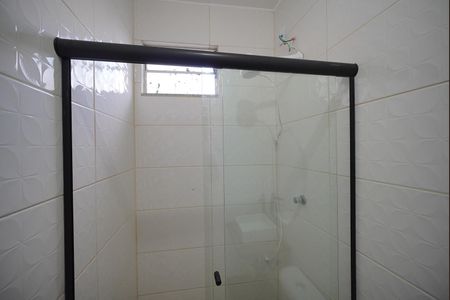 Banheiro Social de apartamento para alugar com 1 quarto, 30m² em Serraria, São José