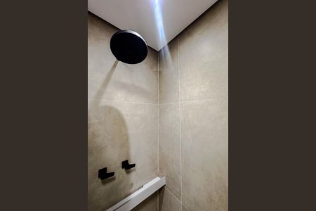 Banheiro de kitnet/studio para alugar com 1 quarto, 25m² em Alto da Mooca, São Paulo