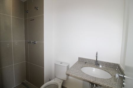 Banheiro de apartamento para alugar com 1 quarto, 22m² em Butantã, São Paulo