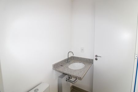 Banheiro de apartamento para alugar com 1 quarto, 22m² em Butantã, São Paulo