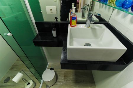 Apartamento à venda com 70m², 3 quartos e 2 vagasBanheiro