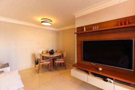 Apartamento à venda com 70m², 3 quartos e 2 vagasSala