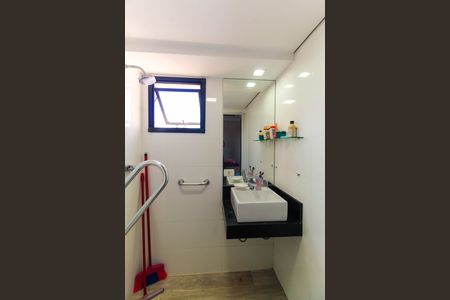 Apartamento à venda com 70m², 3 quartos e 2 vagasBanheiro da Suíte 2