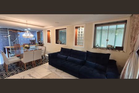 Casa para alugar com 140m², 4 quartos e 3 vagas Casa para alugar com 140m², 4 quartos e 3 vagasSala/Cozinha