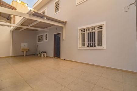 Casa à venda com 150m², 2 quartos e 3 vagas Casa à venda com 150m², 2 quartos e 3 vagasÁrea de Serviço