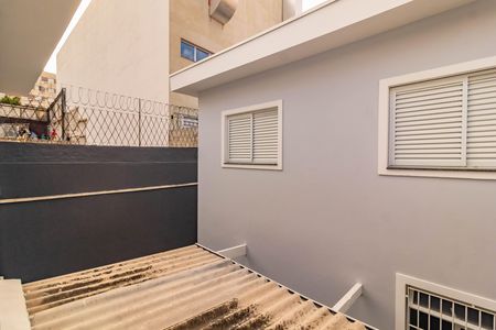 Casa à venda com 150m², 2 quartos e 3 vagas Casa à venda com 150m², 2 quartos e 3 vagasVista do Quarto 2