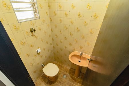Casa à venda com 150m², 2 quartos e 3 vagas Casa à venda com 150m², 2 quartos e 3 vagasBanheiro