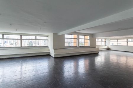 Apartamento à venda com 133m², 3 quartos e 1 vaga Apartamento à venda com 133m², 3 quartos e 1 vagaÁrea comum - Salão de festas