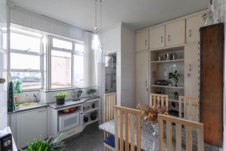 Apartamento à venda com 133m², 3 quartos e 1 vaga Apartamento à venda com 133m², 3 quartos e 1 vagaCozinha e Área de Serviço