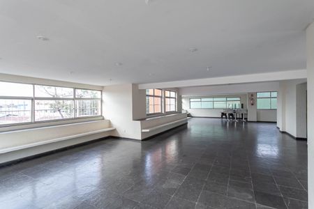 Apartamento à venda com 133m², 3 quartos e 1 vaga Apartamento à venda com 133m², 3 quartos e 1 vagaÁrea comum - Salão de festas