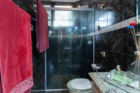 Apartamento à venda com 133m², 3 quartos e 1 vaga Apartamento à venda com 133m², 3 quartos e 1 vagaBanheiro social