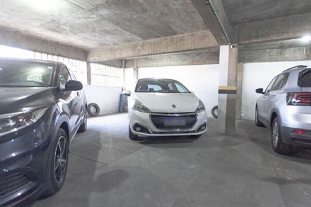 Apartamento à venda com 133m², 3 quartos e 1 vaga Apartamento à venda com 133m², 3 quartos e 1 vagaGaragem