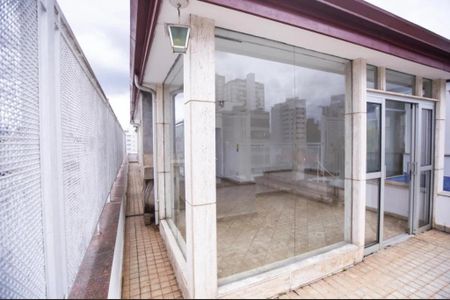 Apartamento à venda com 250m², 4 quartos e 2 vagasFoto 02
