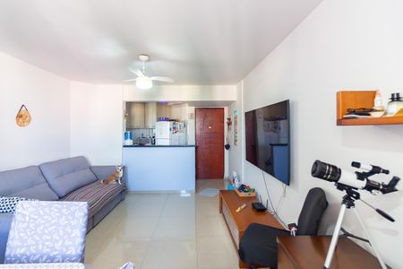 Apartamento para alugar com 55m², 2 quartos e 1 vaga Apartamento para alugar com 55m², 2 quartos e 1 vagaSala