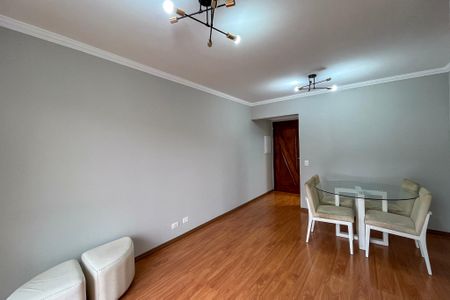 Sala de apartamento à venda com 3 quartos, 78m² em Vila Gumercindo, São Paulo