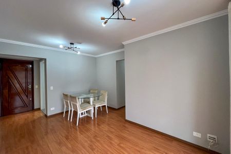 Sala de apartamento à venda com 3 quartos, 78m² em Vila Gumercindo, São Paulo