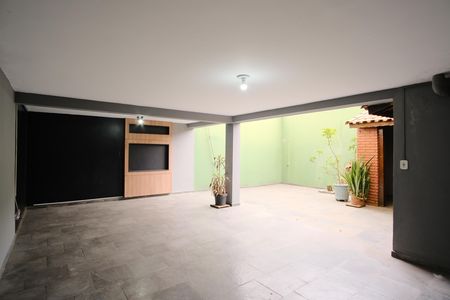 Casa para alugar com 500m², 5 quartos e 5 vagasQuintal