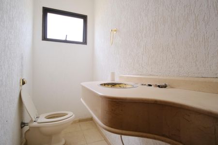 Lavabo de casa para alugar com 5 quartos, 500m² em Tatuapé, São Paulo