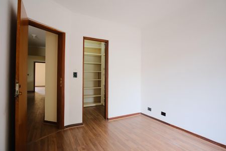 Casa para alugar com 500m², 5 quartos e 5 vagasSuíte 1
