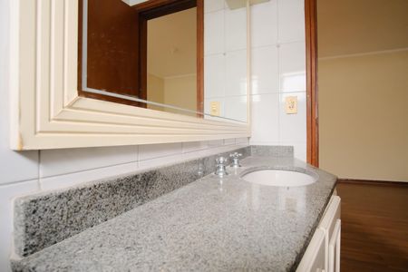 Casa para alugar com 500m², 5 quartos e 5 vagasBanheiro Social