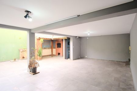 Casa para alugar com 500m², 5 quartos e 5 vagasQuintal