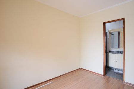 Casa para alugar com 500m², 5 quartos e 5 vagasSuíte 2
