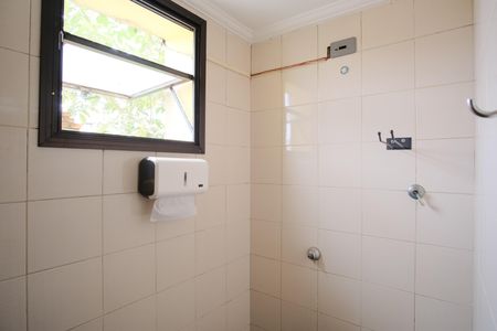 Casa para alugar com 500m², 5 quartos e 5 vagasBanheiro Suíte de Serviço