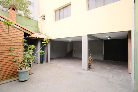 Casa para alugar com 500m², 5 quartos e 5 vagasQuintal