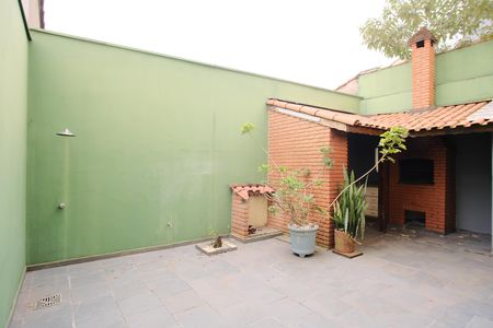 Casa para alugar com 500m², 5 quartos e 5 vagasQuintal
