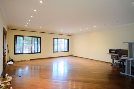 Casa para alugar com 500m², 5 quartos e 5 vagasSala