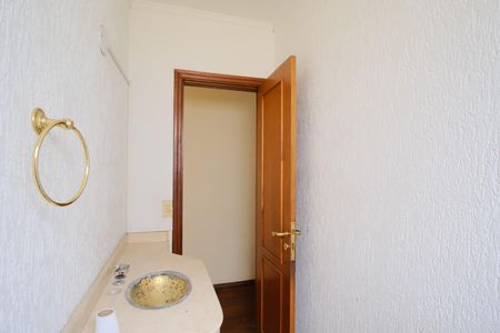 Casa para alugar com 500m², 5 quartos e 5 vagasLavabo