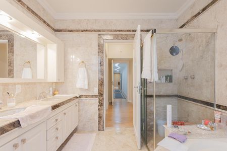 Apartamento para alugar com 420m², 3 quartos e 3 vagasBanheiro da Suíte 3