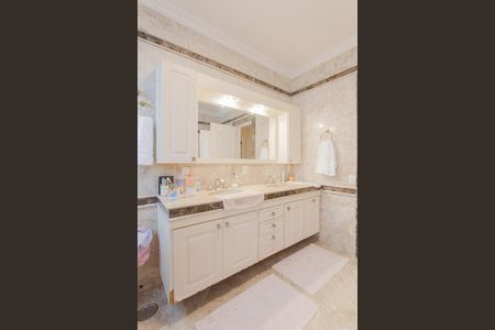 Apartamento para alugar com 420m², 3 quartos e 3 vagasBanheiro da Suíte 3