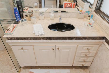 Apartamento para alugar com 420m², 3 quartos e 3 vagasBanheiro da Suíte 2