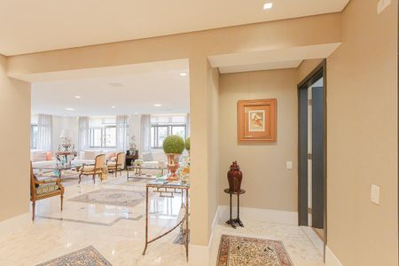 Apartamento para alugar com 420m², 3 quartos e 3 vagasHall de entrada