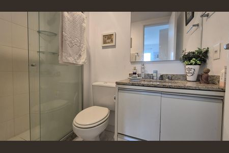 Apartamento para alugar com 70m², 2 quartos e 1 vaga