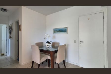 Apartamento para alugar com 70m², 2 quartos e 1 vaga