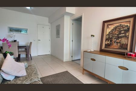 Apartamento para alugar com 70m², 2 quartos e 1 vaga