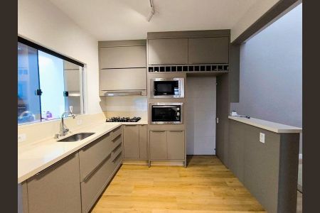 Casa para alugar com 150m², 2 quartos e 1 vagaCozinha