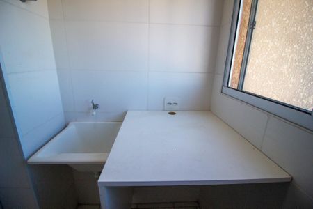 Apartamento para alugar com 45m², 2 quartos e 1 vagaÁrea de Serviço